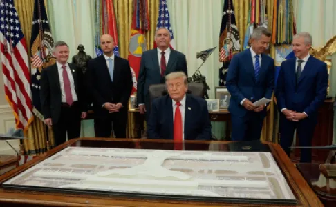 Трамп пен Зеленский Вашингтонда кездесуді жоспарлап отыр