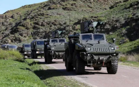 Әскери техника өңірлердегі полигондарға автожолдар арқылы жеткізіледі