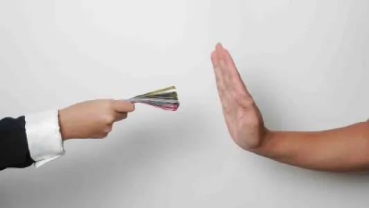 Қазақстандықтар кепілсіз несиеден 14 күн ішінде айыппұлсыз бас тарта алады